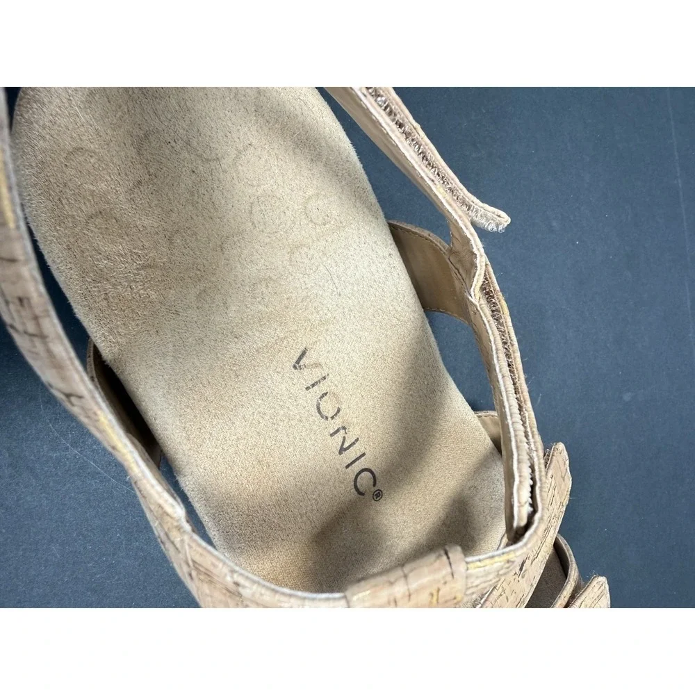 Vionic Amber Adjustable Sandal‎ Women's 10 Cork Gold Flat Arch Support Comfort